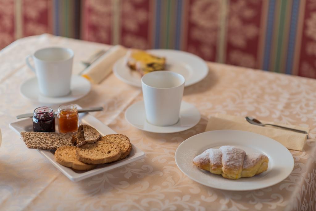 Hotel Garni Hochgruber بَرونيكو المظهر الخارجي الصورة